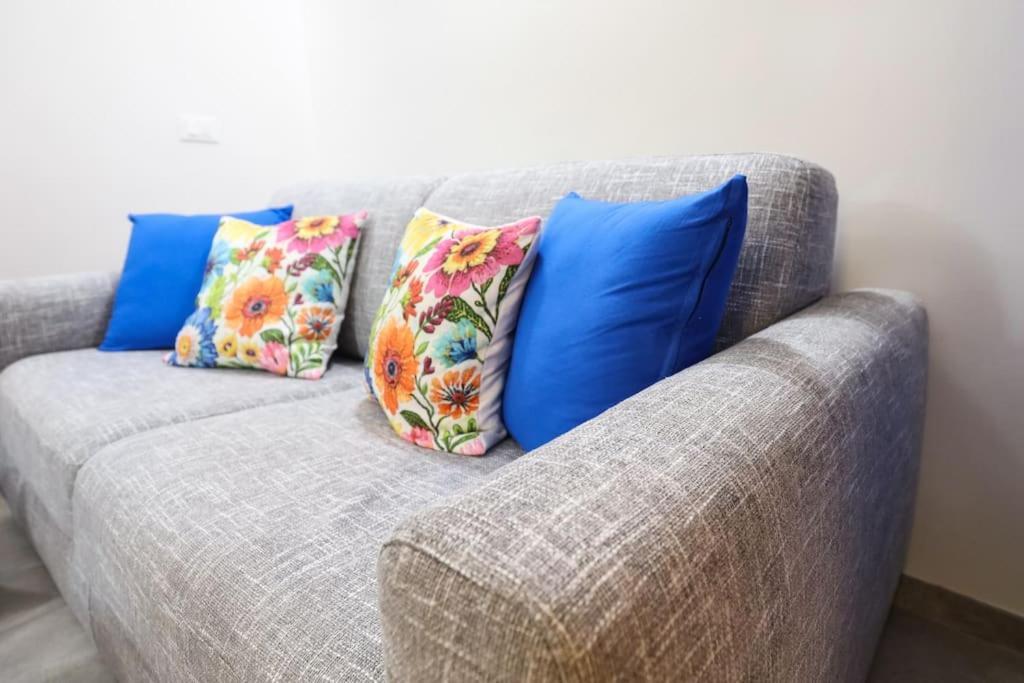 Cozy Loft Navigli, Close To Duomo And Bocconi - Italy Flat Vacation Милано Екстериор снимка