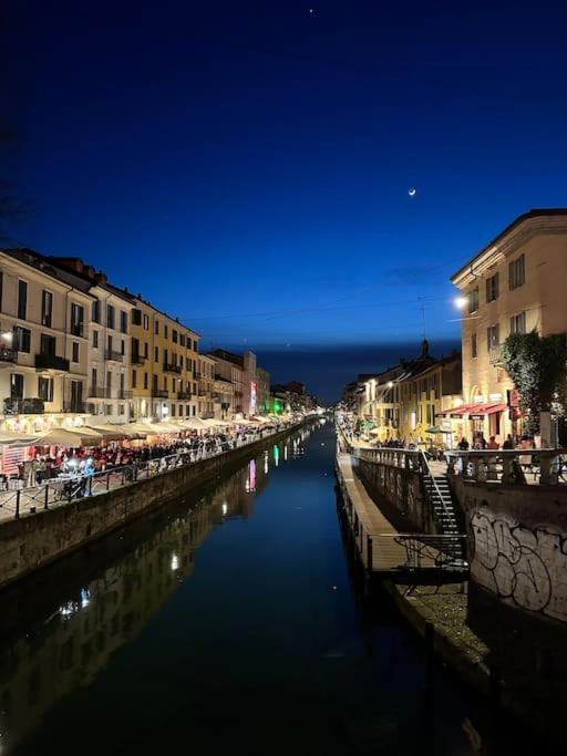 Cozy Loft Navigli, Close To Duomo And Bocconi - Italy Flat Vacation Милано Екстериор снимка