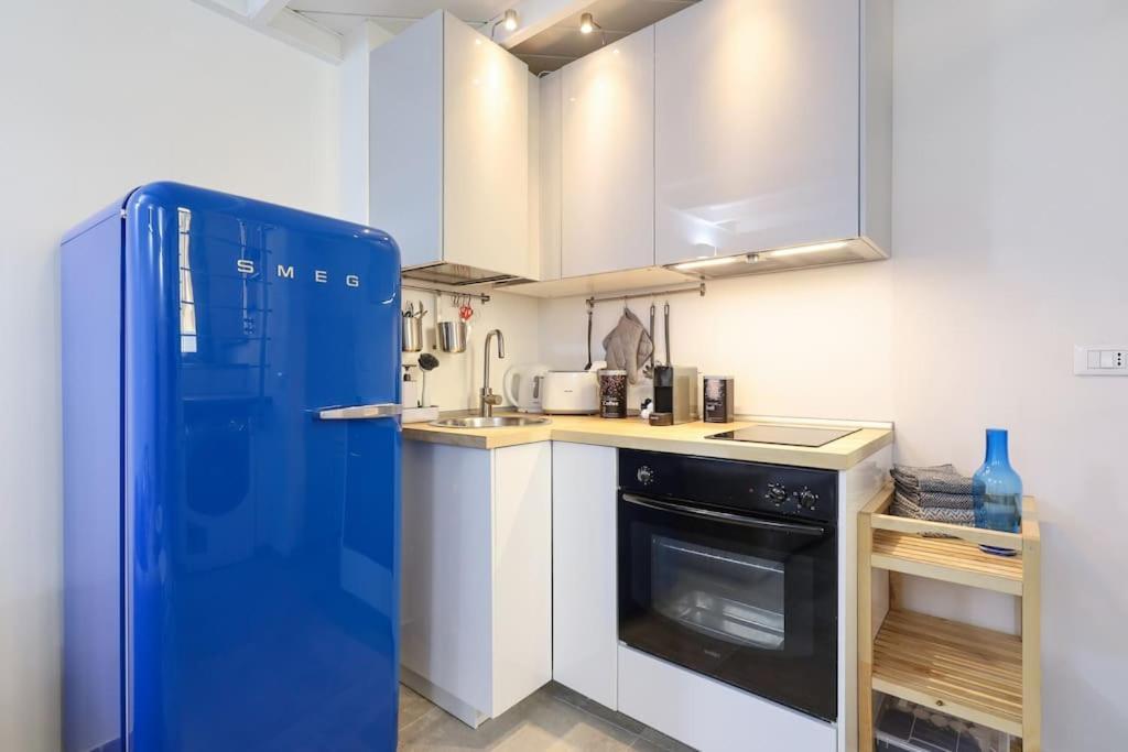Cozy Loft Navigli, Close To Duomo And Bocconi - Italy Flat Vacation Милано Екстериор снимка