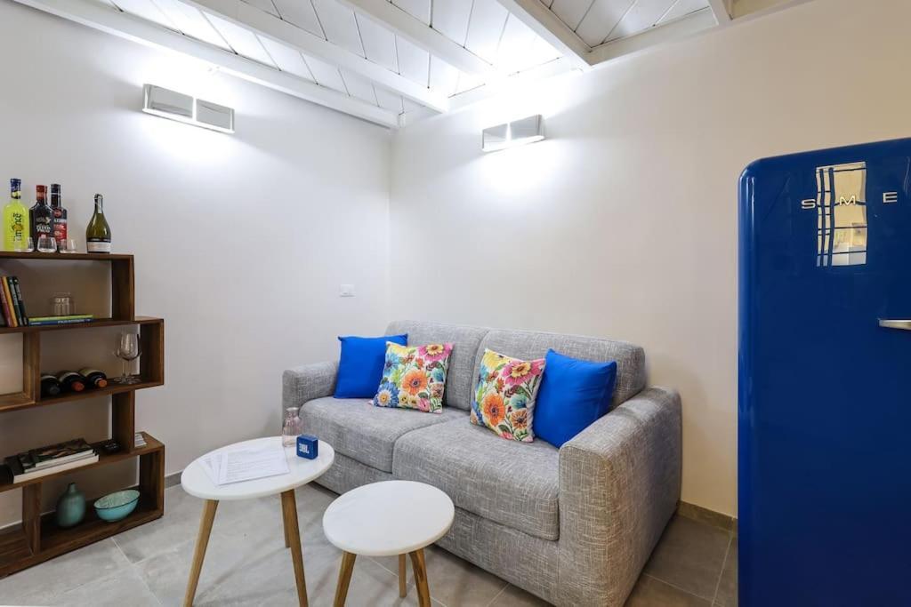 Cozy Loft Navigli, Close To Duomo And Bocconi - Italy Flat Vacation Милано Екстериор снимка
