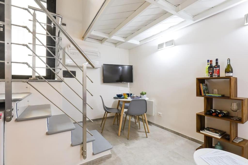 Cozy Loft Navigli, Close To Duomo And Bocconi - Italy Flat Vacation Милано Екстериор снимка
